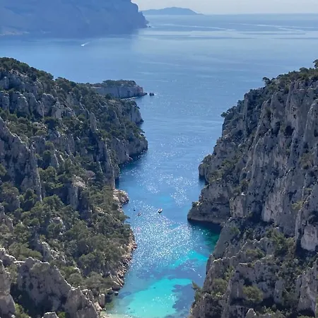 Port Village Parking Apartment Cassis