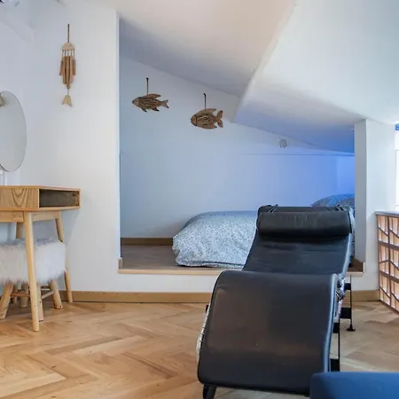 Port Village Parking Κασί